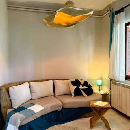 Rustico Mediterraneo With Large Terrace By Mihaela Apartment