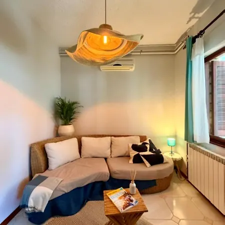 Rustico Mediterraneo With Large Terrace By Mihaela Apartment Porec